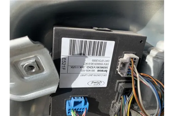 Recambio de puerta delantero izquierda para ford focus c-max 2.0 tdci referencia OEM IAM 1678024 FR01600420A 