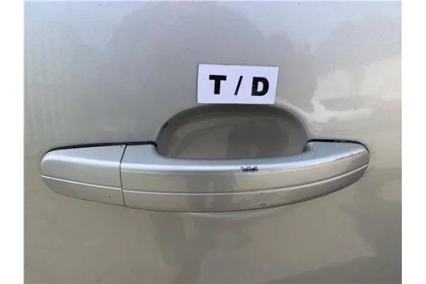 Recambio de puerta trasero derecha para ford focus c-max 2.0 tdci referencia OEM IAM 1496875  