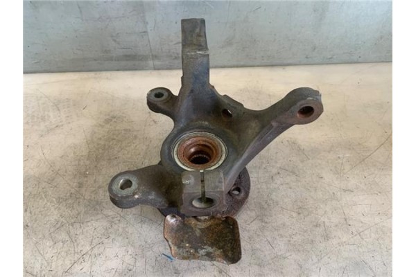 Recambio de mangueta delantero derecha para mercedes-benz vito furgón (638) 2.2 110 cdi  (638.094) referencia OEM IAM A638330033