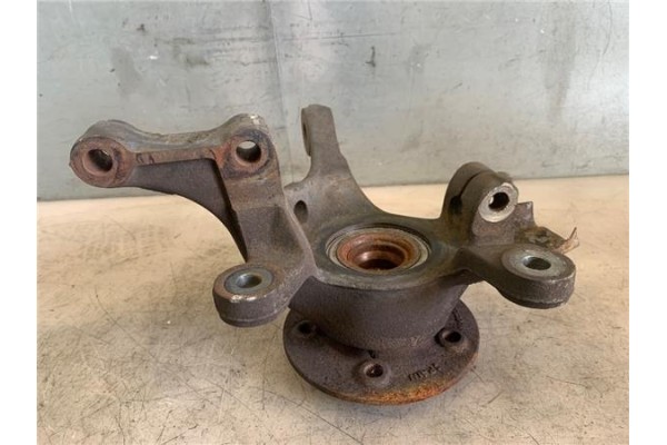 Recambio de mangueta delantero derecha para mercedes-benz vito furgón (638) 2.2 110 cdi  (638.094) referencia OEM IAM A638330033