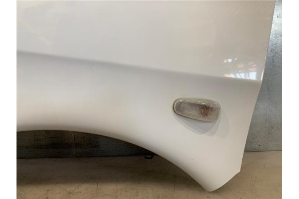 Recambio de aleta delantero izquierda para mercedes-benz vito furgón (638) 2.2 110 cdi  (638.094) referencia OEM IAM A6388801306