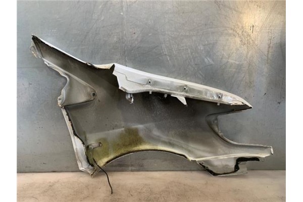 Recambio de aleta delantero izquierda para mercedes-benz vito furgón (638) 2.2 110 cdi  (638.094) referencia OEM IAM A6388801306