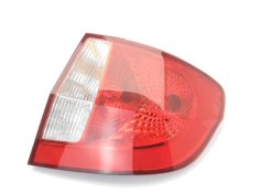 Recambio de piloto trasero derecho para hyundai getz (tb) 1.5 crdi referencia OEM IAM 924021C510 082211936RR 