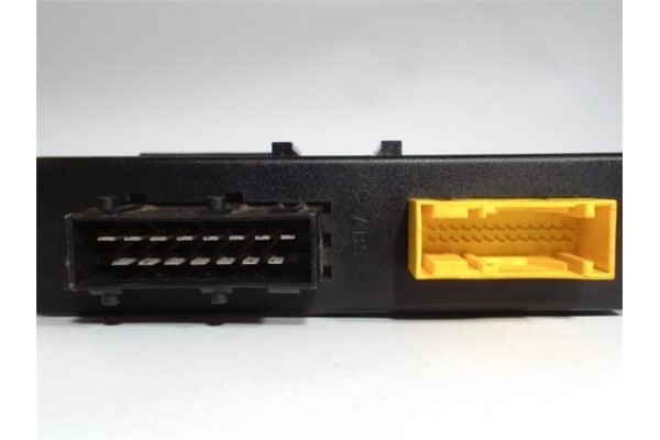Recambio de centralita cierre para citroen xsara berlina 2.0 hdi attraction (66kw) referencia OEM IAM 9633523680 85044011 