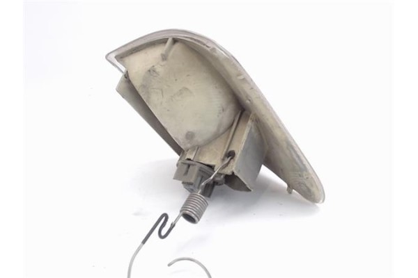 Recambio de intermitente delantero dcho para ford fiesta berl./courier referencia OEM IAM   438 , FIAT | 456 , FIAT | 36 , FORD 