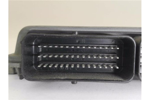 Recambio de centralita para renault clio ii fase i (b/cb0) 1.4 16v (b/cb0l) referencia OEM IAM 8200214973 S118301113 