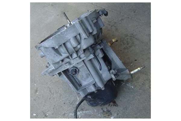 Recambio de caja cambios manual para nissan almera (n16/e) 1.5 dci referencia OEM IAM JRS106 A008574 