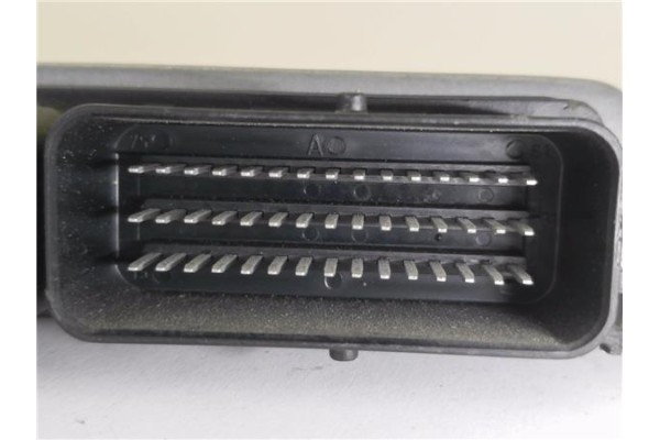 Recambio de centralita para renault clio ii fase i (b/cb0) 1.4 16v (b/cb0l) referencia OEM IAM 8200214973 S118301113 