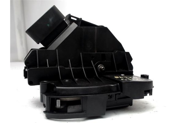 Recambio de cierre electromagnetico delantero izquierdo para ford fiesta vi 1.4 referencia OEM IAM 4053413384103  