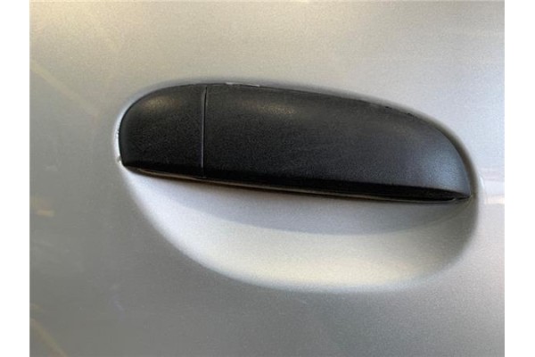 Recambio de puerta delantero derecha para hyundai i10 (pa) 1.2 classic referencia OEM IAM 760040X050  