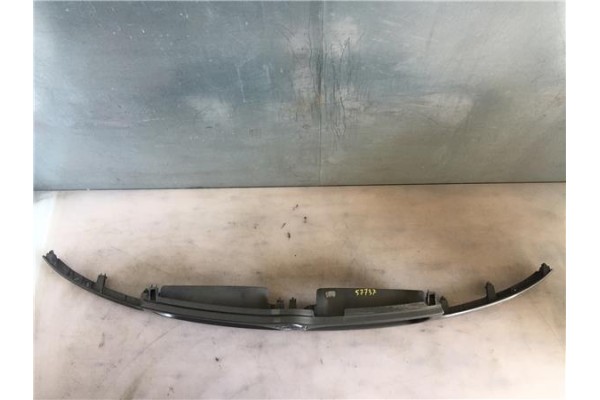 Recambio de rejilla capo para nissan vanette cargo 2.3 vanette cargo combi - 5 referencia OEM IAM   