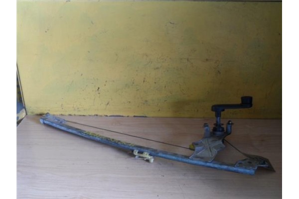 Recambio de mecanismo elevalunas delantero derecho para renault trafic ii furgón (fl) 1.9 dci 100 (fl0c) referencia OEM IAM   