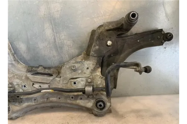 Recambio de subchasis para renault megane iii berlina 5p 1.5 expression referencia OEM IAM 544012717R BSK7232 