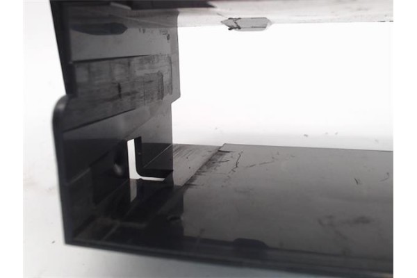 Recambio de embellecedor cuadro instrumentos para mercedes-benz clase c (bm 202) berlina referencia OEM IAM 2026890016  