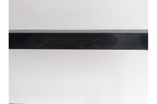 Recambio de embellecedor cuadro instrumentos para mercedes-benz clase c (bm 202) berlina referencia OEM IAM 2026890016  