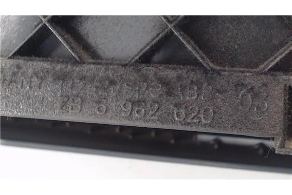 Recambio de tapa guantera para bmw serie 1 berlina (e81/e87) 2.0 118d referencia OEM IAM 51166982567  