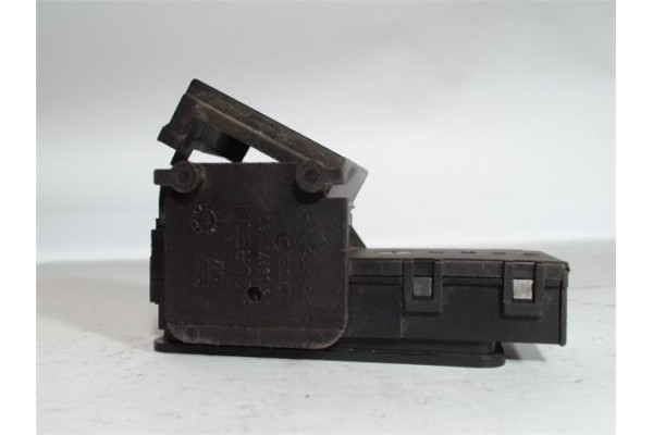 Recambio de caja reles para citroen xm berlina 3.0 v6 exclusive referencia OEM IAM 9608173180  