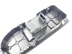 Recambio de mando elevalunas delantero derecho para bmw serie 1 berlina (e81/e87) 2.0 118d referencia OEM IAM 15979800 513371384