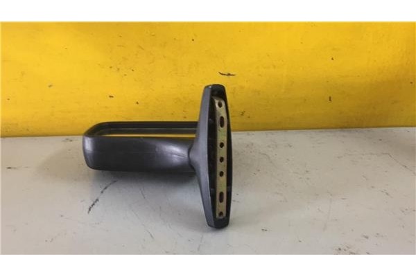 Recambio de retrovisor izquierdo para lada niva (2121/21213/21214/21215/2131) 1.6 5000 referencia OEM IAM   