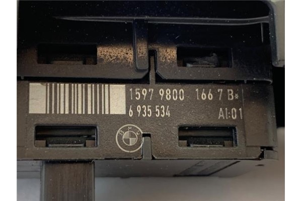 Recambio de mando elevalunas delantero derecho para bmw serie 1 berlina (e81/e87) 2.0 118d referencia OEM IAM 15979800 513371384