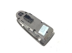 Recambio de mando elevalunas delantero izquierdo para bmw serie 1 berlina (e81/e87) 2.0 118d referencia OEM IAM 913206601 513371