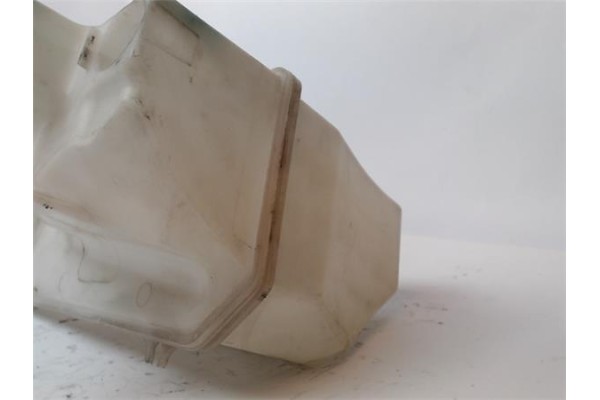 Recambio de deposito limpiaparabrisas para volkswagen multivan v (7hm, 7hn, 7hf, 7ef, 7em, 7en) 2.5 tdi referencia OEM IAM 7H095