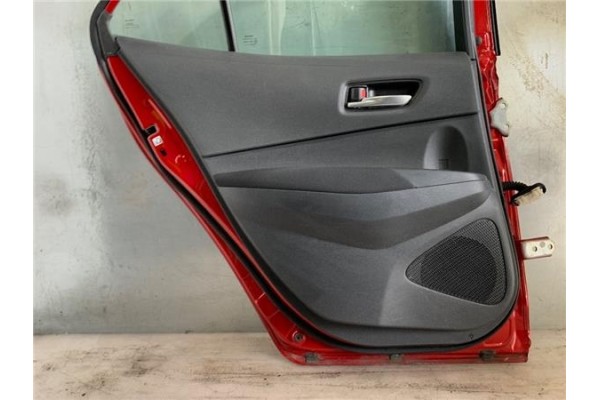 Recambio de puerta trasero izquierda para toyota corolla (e21) híbrido hybrid active referencia OEM IAM 6700402540  