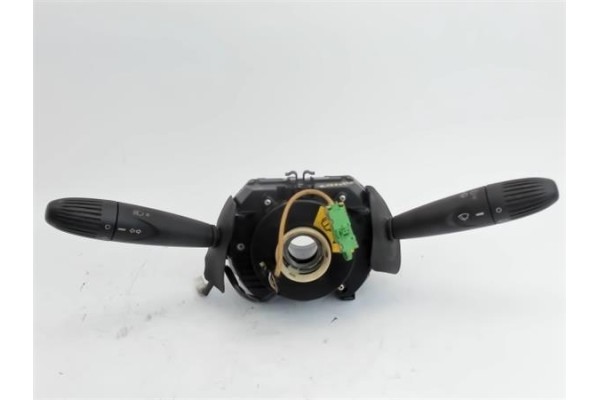 Recambio de mando intermitencia para fiat ii punto (188) berlina 1.2 60 (188.030, .050, .130, .150, .230, .250) referencia OEM I Recambio de mando intermitencia para fiat ii punto (188) berlina 1.2 60 (188.030, .050, .130, .150, .230, .250) referencia OEM I