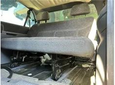 Recambio de asientos tercera fila para chrysler voyager (rg) 2.5 crd referencia OEM IAM XE421D5AA  