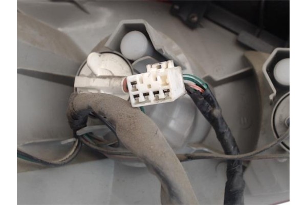 Recambio de piloto trasero derecho para kia rio (bc) referencia OEM IAM   