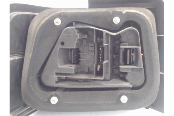 Recambio de piloto trasero derecho para rover rover 200 (xw) referencia OEM IAM   