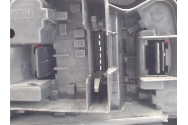 Recambio de piloto trasero derecho para rover rover 200 (xw) referencia OEM IAM   