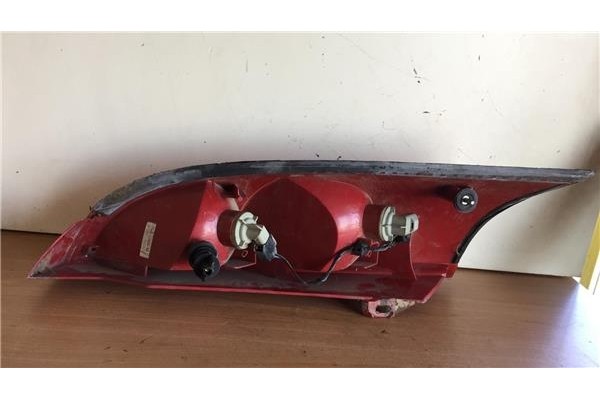 Recambio de piloto trasero derecho para ford focus berlina (cak) 1.6 ghia referencia OEM IAM ASYXSX13404 CW170R 