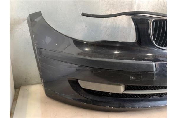 Recambio de paragolpes delantero para bmw serie 1 berlina (e81/e87) 2.0 118d referencia OEM IAM 51110432374  