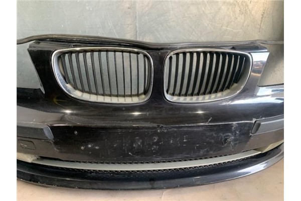 Recambio de paragolpes delantero para bmw serie 1 berlina (e81/e87) 2.0 118d referencia OEM IAM 51110432374  
