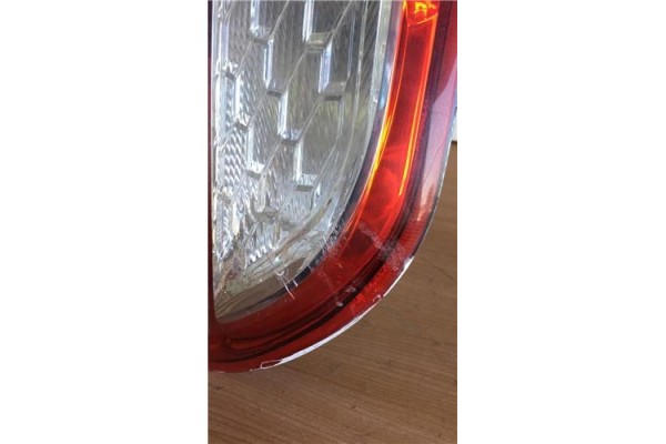 Recambio de piloto trasero derecho para ford focus berlina (cb4) 1.6 titanium referencia OEM IAM 8M5113404AD 0374D 1520757 , FOR