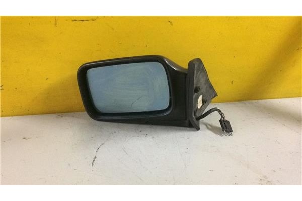 Recambio de retrovisor electrico izquierdo para bmw serie 3 berlina (e30) 1.6 316i referencia OEM IAM E10017111  
