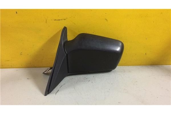 Recambio de retrovisor electrico izquierdo para bmw serie 3 berlina (e30) 1.6 316i referencia OEM IAM E10017111  