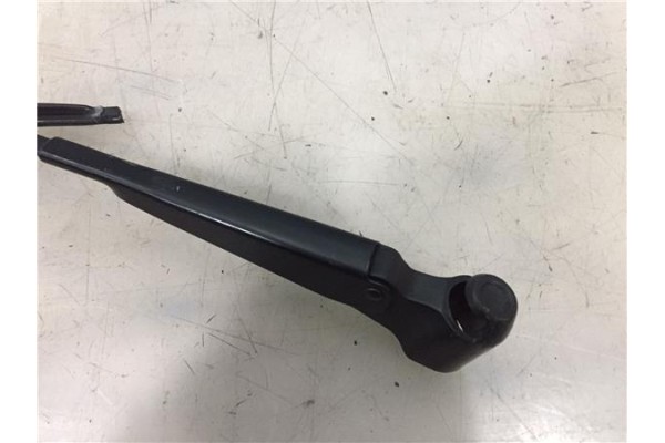 Recambio de brazo limpiaparabrisas trasero para ford transit connect (p65_, p70_, p80_) 1.8 tdci referencia OEM IAM 4448000 5388