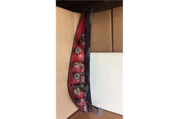 Recambio de piloto trasero derecho para ford mondeo turnier (ge) 1.8 ghia referencia OEM IAM 1S7113404C TK6606 