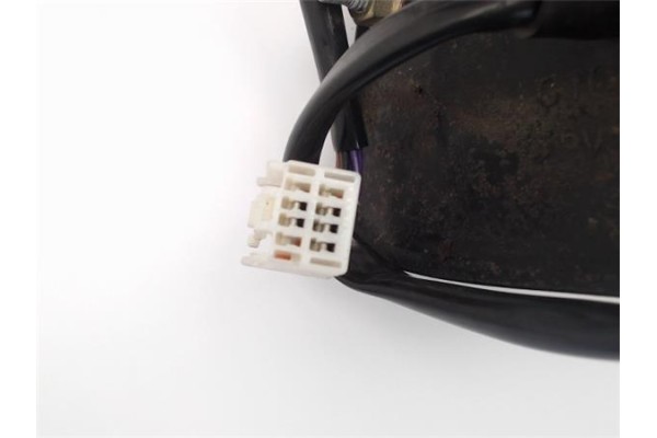 Recambio de retrovisor electrico derecho para mazda premacy (cp) referencia OEM IAM   