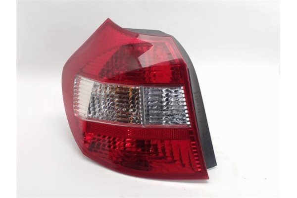 Recambio de piloto trasero izquierdo para bmw serie 1 berlina (e81/e87) referencia OEM IAM 692450113  