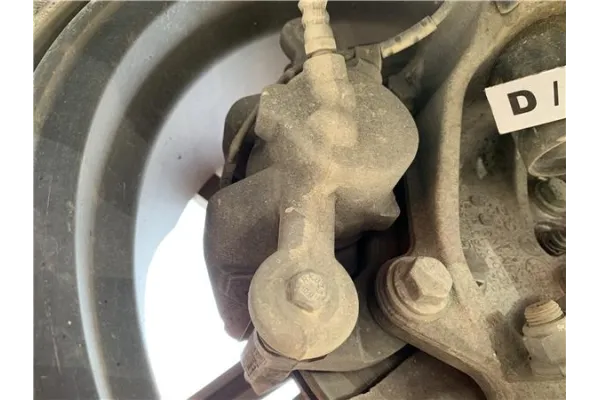 Recambio de pinza freno delantero izquierda para bmw serie 1 berlina (e81/e87) 2.0 118d referencia OEM IAM 34116786741  