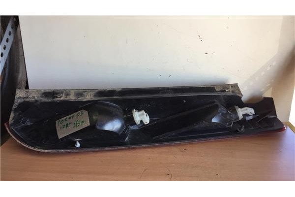 Recambio de piloto trasero izquierdo para ford focus berlina (cap) 1.6 trend referencia OEM IAM 4M5113405A 0374D 