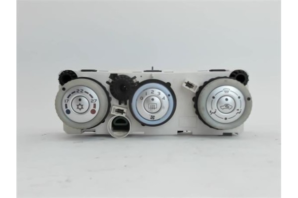 Recambio de mandos calefaccion / a.a. para mitsubishi colt cz3 berl. 5 (z30a) 1.3 (z35a, z33a, z34a) referencia OEM IAM 69657032