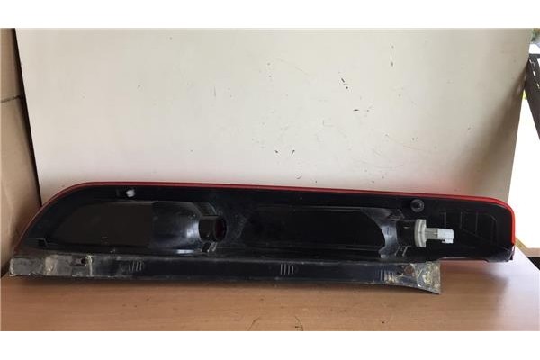 Recambio de piloto trasero derecho para ford focus berlina (cap) 1.6 ghia referencia OEM IAM 4M5113404A 03740D 