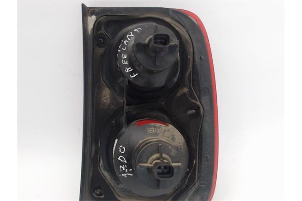 Recambio de piloto trasero izquierdo para land rover freelander (ln) referencia OEM IAM 22960102  