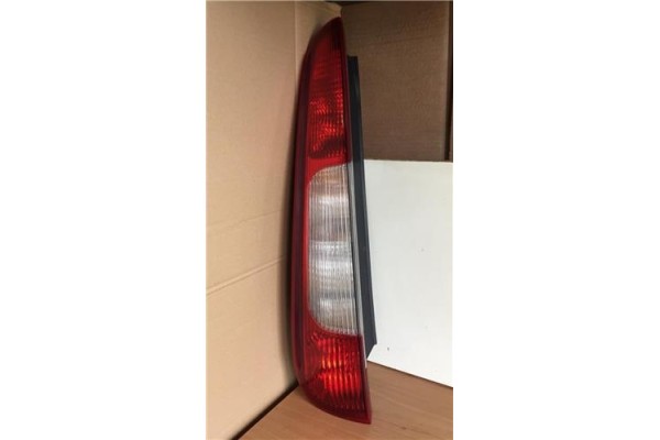 Recambio de piloto trasero izquierdo para ford focus c-max (cap) 1.6 ghia (d) referencia OEM IAM 3M5113A603AA 158957 