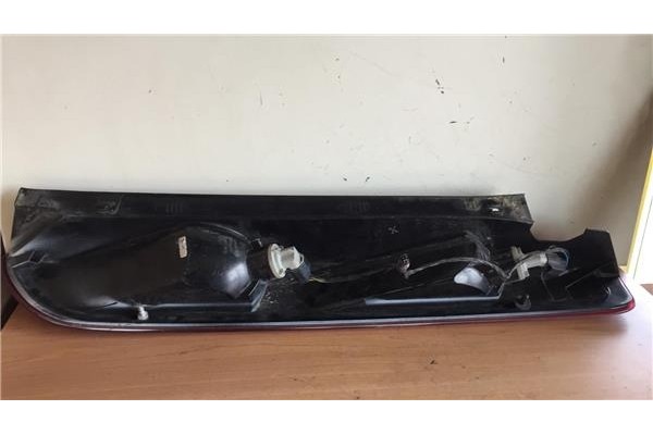 Recambio de piloto trasero izquierdo para ford focus berlina (cap) 1.6 ghia referencia OEM IAM 4M5113405A 03740D 