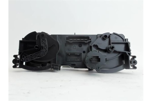 Recambio de mandos calefaccion / a.a. para mitsubishi colt cz3 berl. 5 (z30a) 1.3 (z35a, z33a, z34a) referencia OEM IAM 69657032